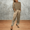 casual summer wear - Celestina | Satijnen Zomer Set met Lange Mouwen en Broek, Comfortabele Pasvorm - Beige - S - Zarandi Amsterdam