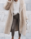 Chena - Lange oversized dikke jas van imitatiebont en bont