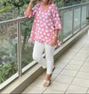 Stijlvolle V - hals Blouse - ModeParisienne® Janelyn | Stijlvolle V - hals Blouse - Roze - S - Zarandi Amsterdam