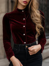 ModeParisienne® Elaida | Blusa in velluto stile retrò con scollo rotondo e bottoni a perla