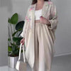Dames Casual Delicate Bloem Lange Cardigan en Broek Set - ModeParisienne® Jinthe | Dames Casual Delicate Bloem Lange Cardigan en Broek Set - Abrikoos - S - Zarandi Amsterdam